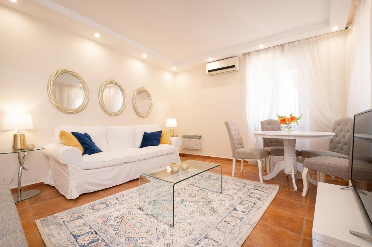 Old Town Gem - Elegant Guilford Apartment Corfu  Екстер'єр фото